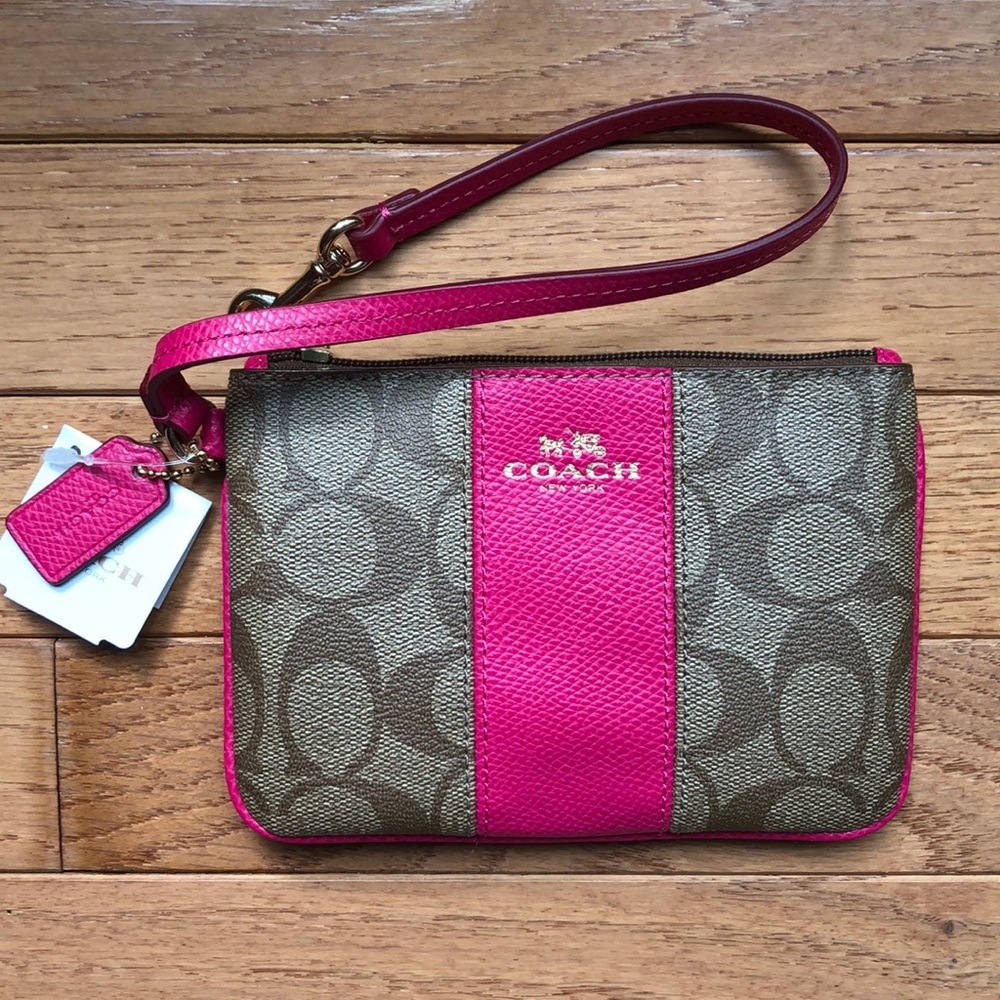 NWT Signature Coach Khaki & Ruby Pink Wristlet